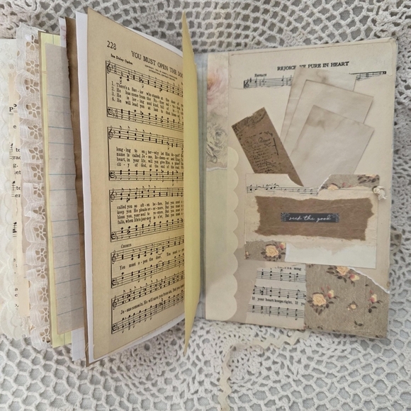 Handmade Junk Journal vintage floral prayer devotional journal - Picture 8 of 9